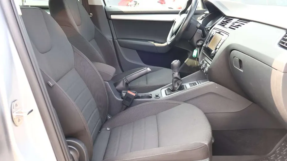SKODA Octavia -