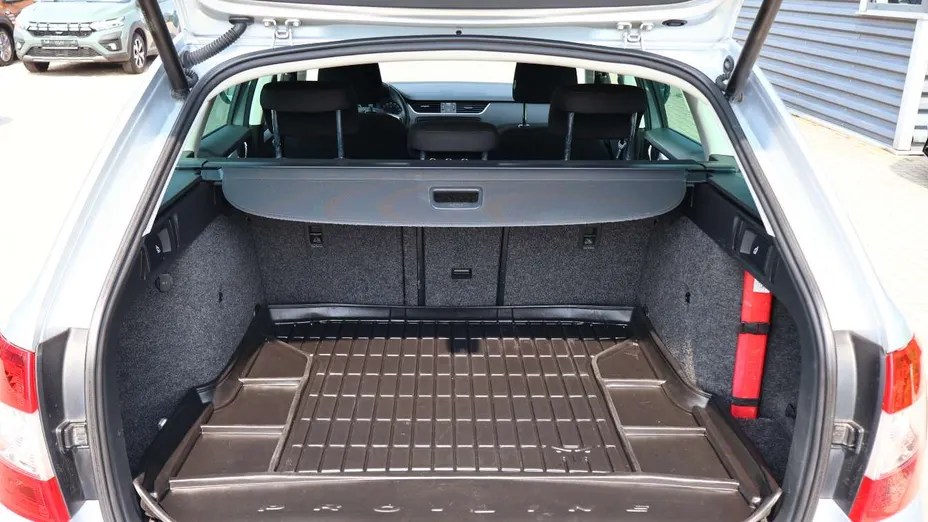 SKODA Octavia -