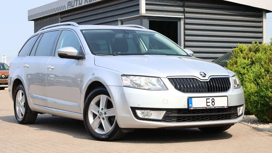 SKODA Octavia -