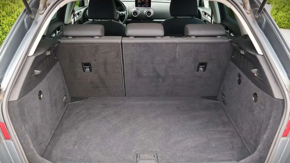 AUDI A3 -