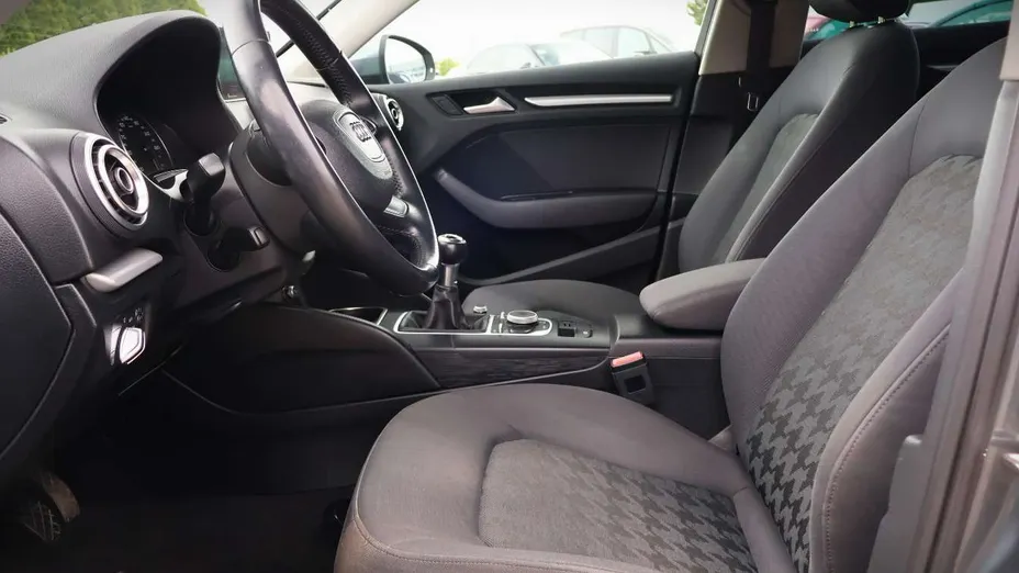 AUDI A3 -