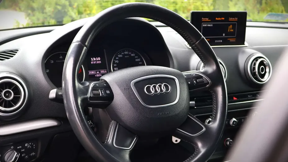 AUDI A3 -