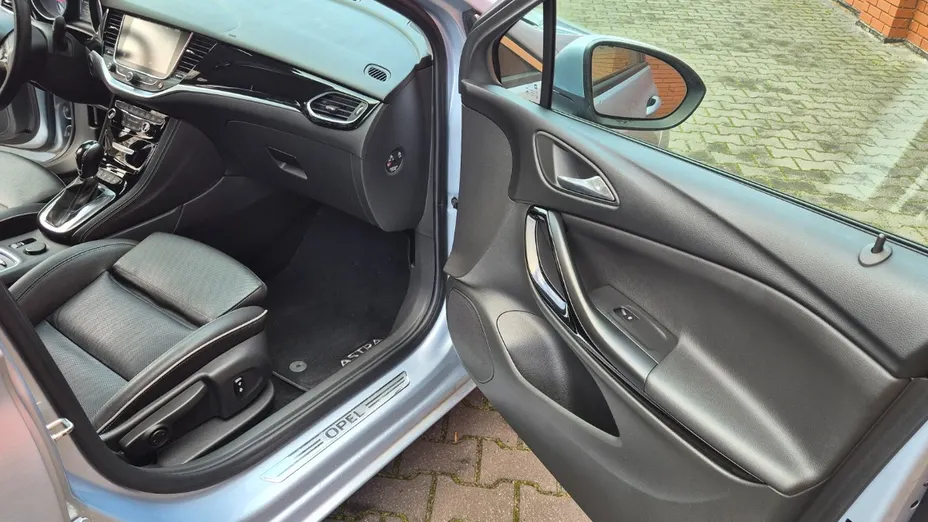 OPEL Astra -