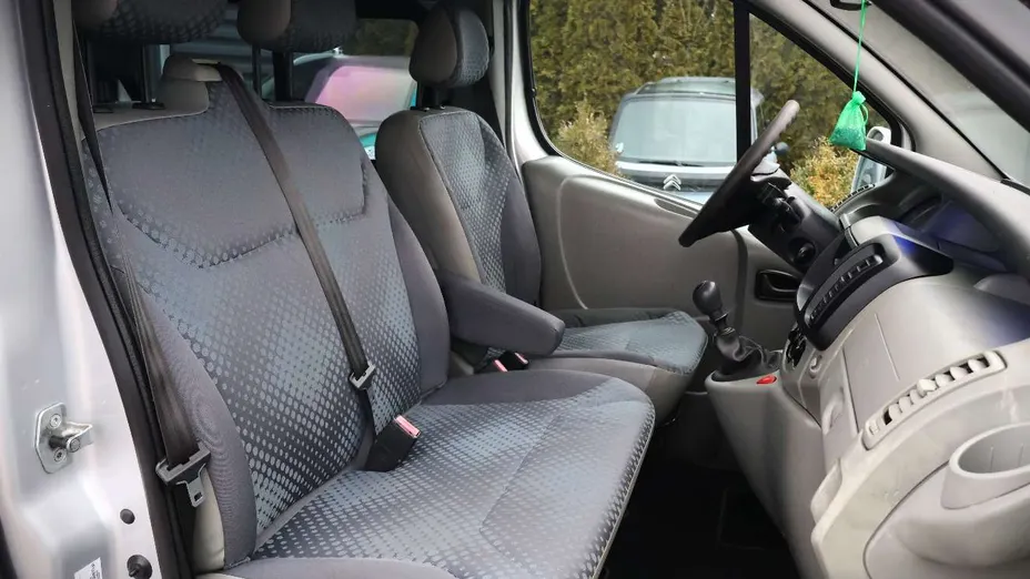 RENAULT Trafic -