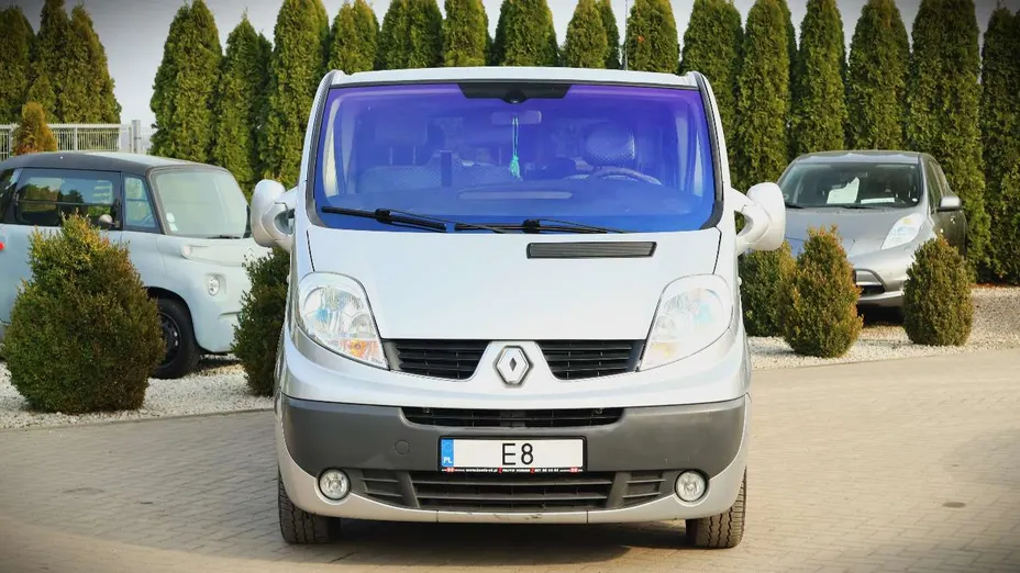 RENAULT Trafic -