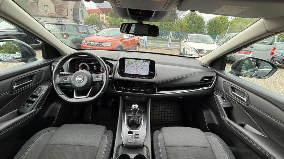 NISSAN Qashqai -