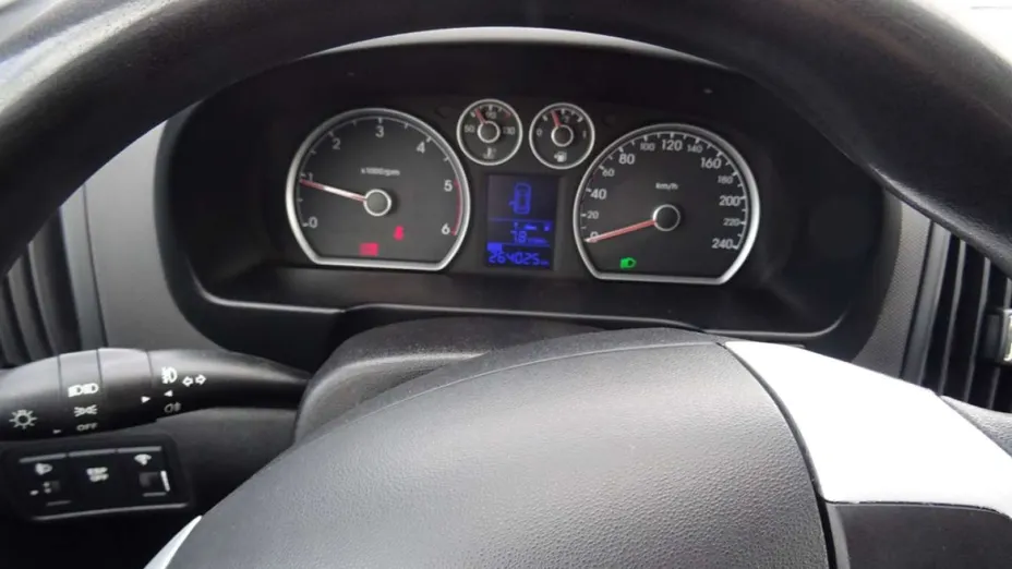 HYUNDAI i30 -