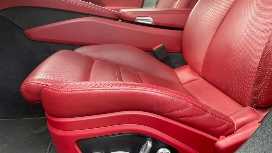 PORSCHE Panamera -