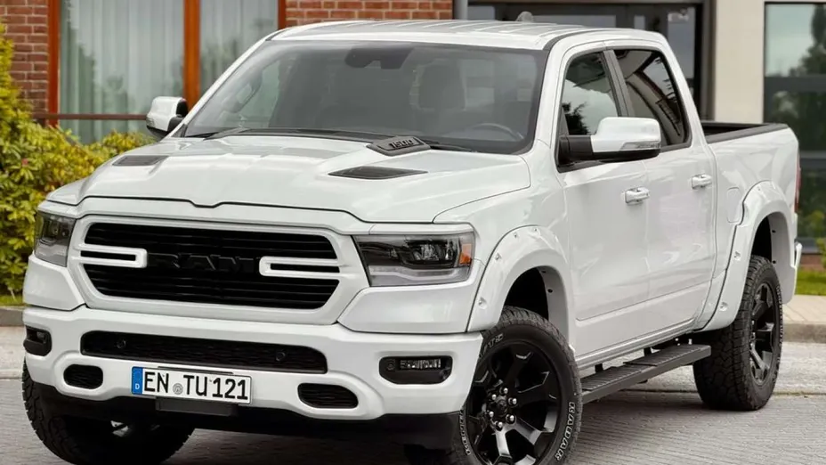 RAM 1500 -