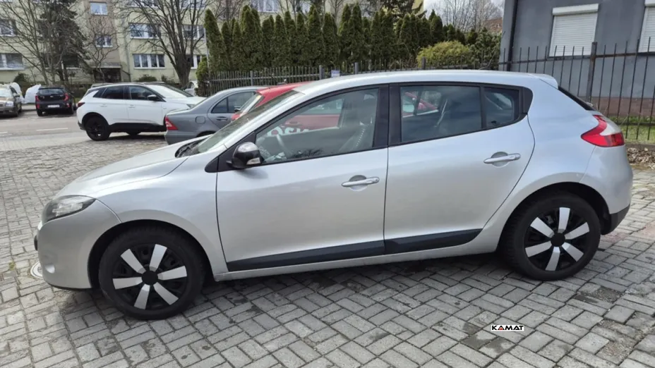 RENAULT Megane -