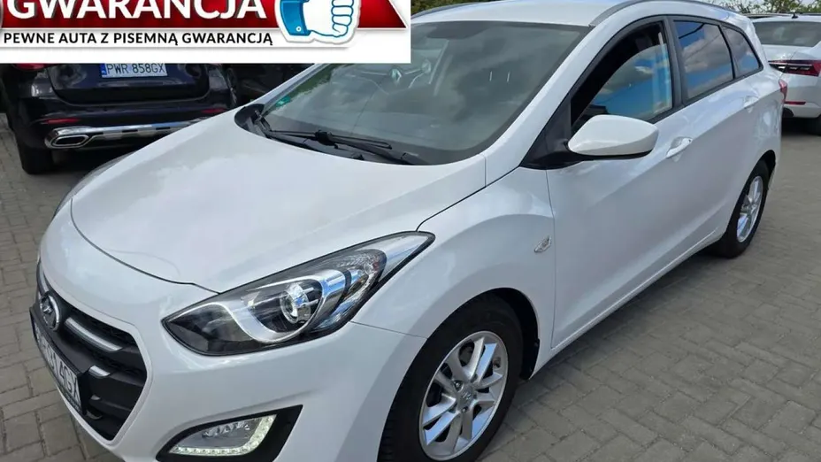HYUNDAI i30 -