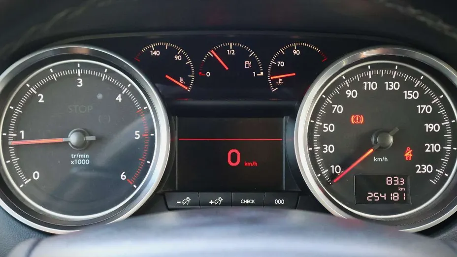 PEUGEOT 508 -