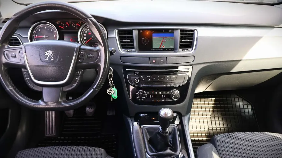 PEUGEOT 508 -