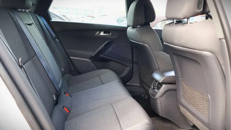 PEUGEOT 508 -