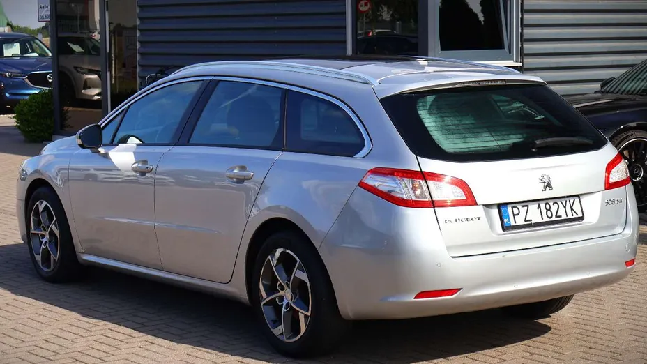 PEUGEOT 508 -