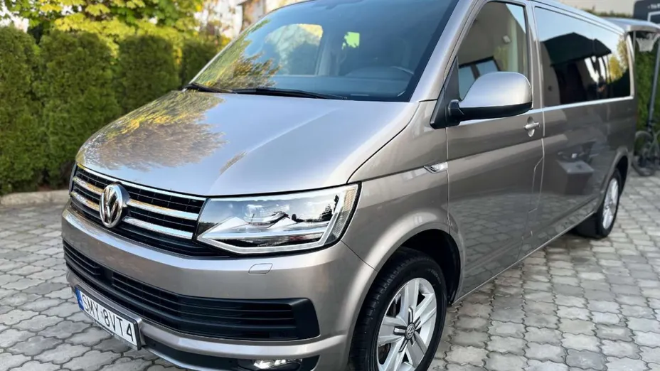 VOLKSWAGEN Multivan -