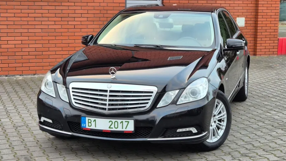 MERCEDES-BENZ E Klasa -