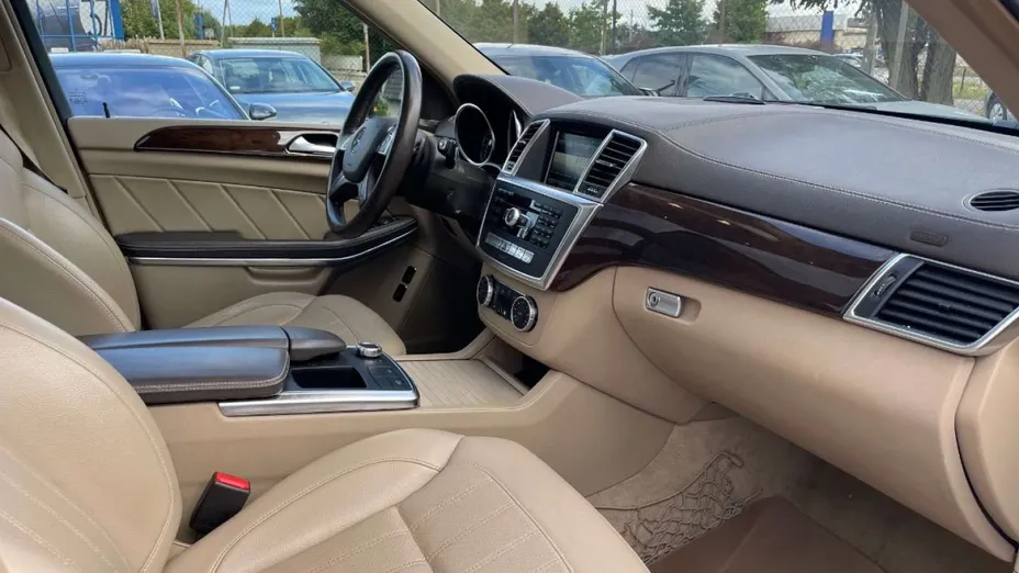 MERCEDES-BENZ GL -