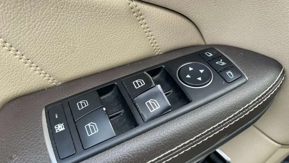 MERCEDES-BENZ GL -