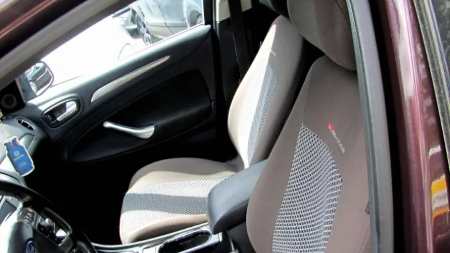 FORD Mondeo -