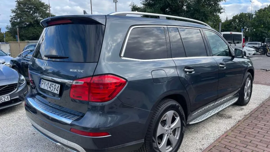 MERCEDES-BENZ GL -