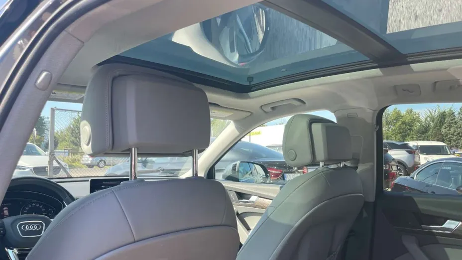 AUDI Q5 -
