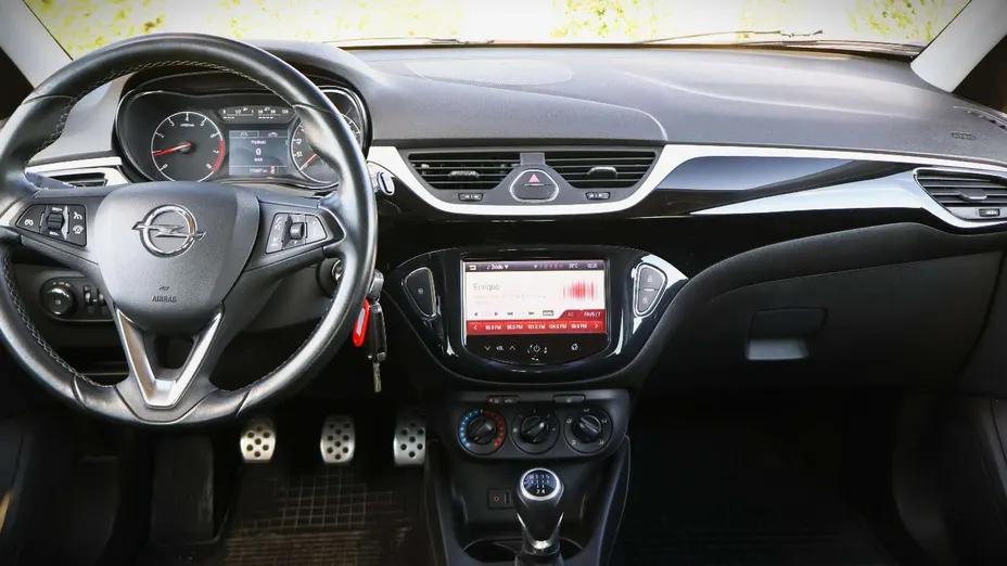 OPEL Corsa -