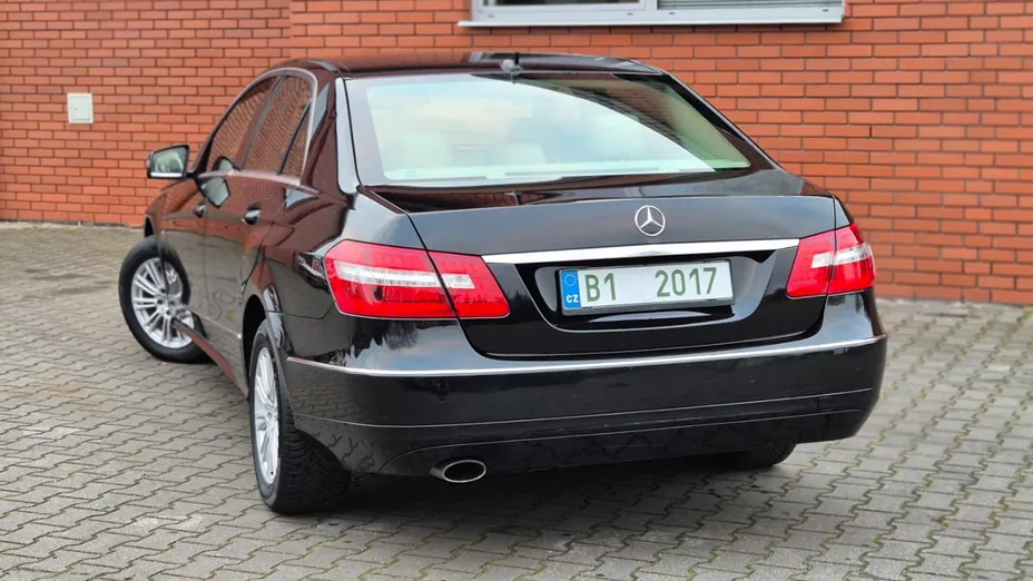 MERCEDES-BENZ E Klasa -