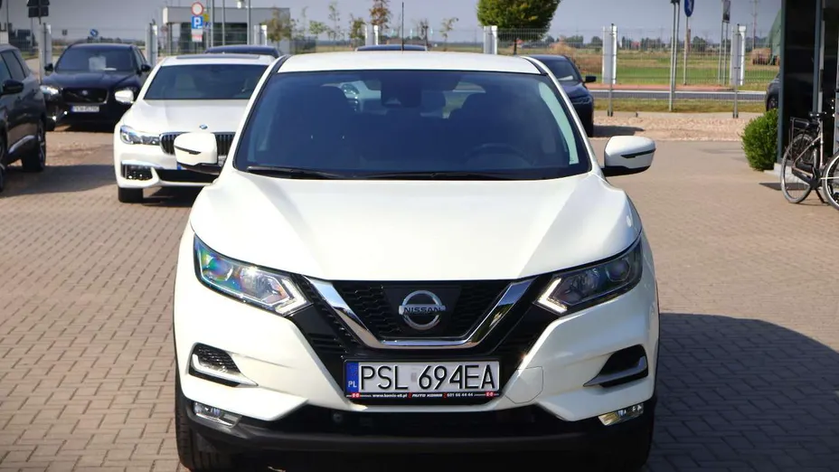 NISSAN Qashqai -