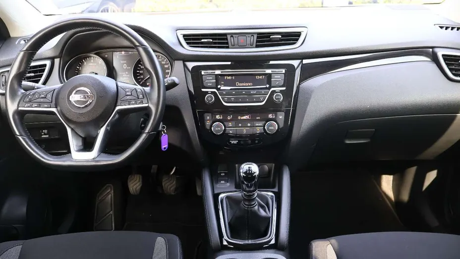 NISSAN Qashqai -