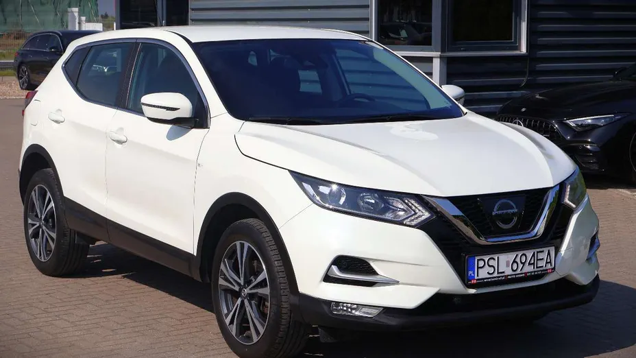NISSAN Qashqai -