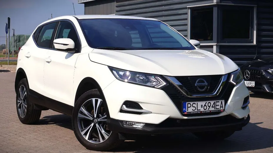 NISSAN Qashqai -