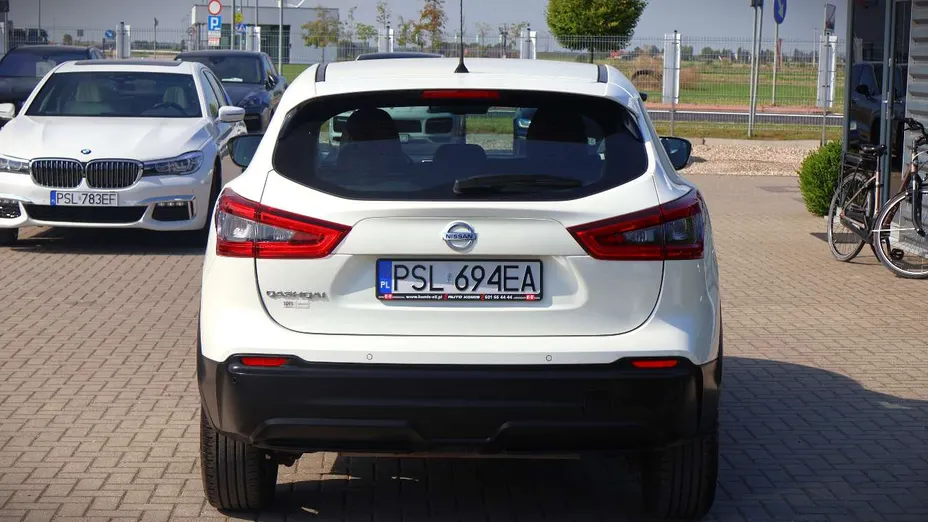 NISSAN Qashqai -