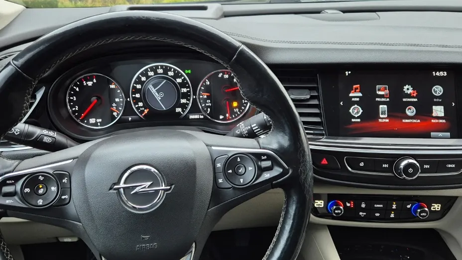 OPEL Insignia -
