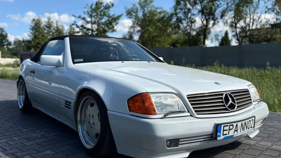 MERCEDES-BENZ SL -