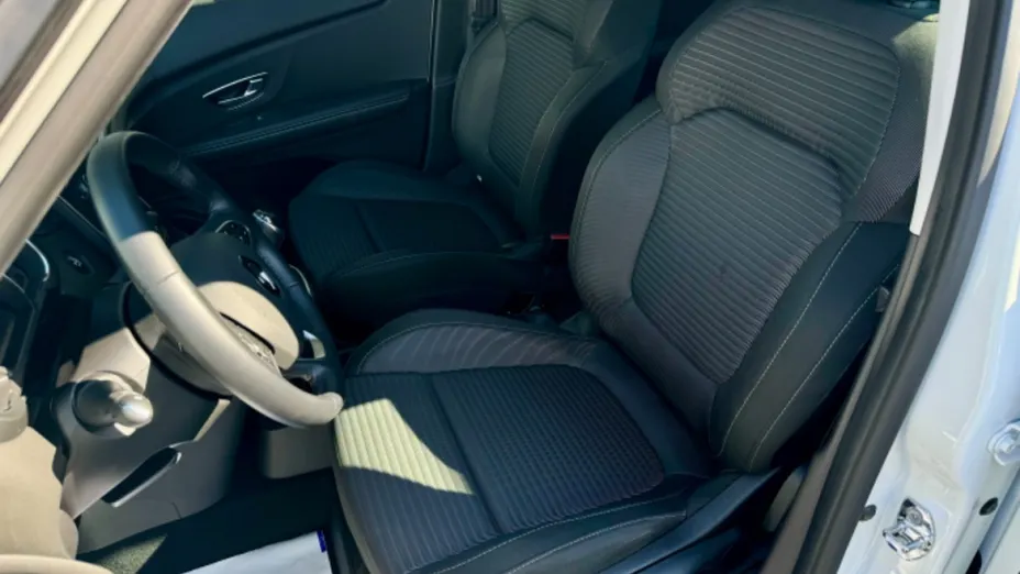 RENAULT Scenic -