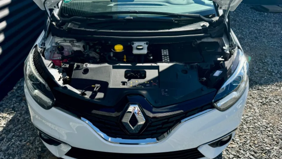 RENAULT Scenic -