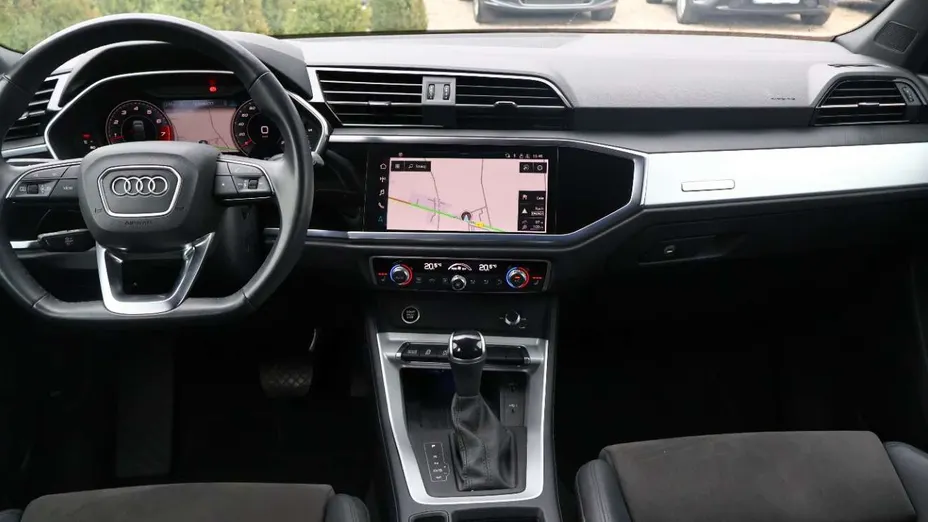 AUDI Q3 Sportback -