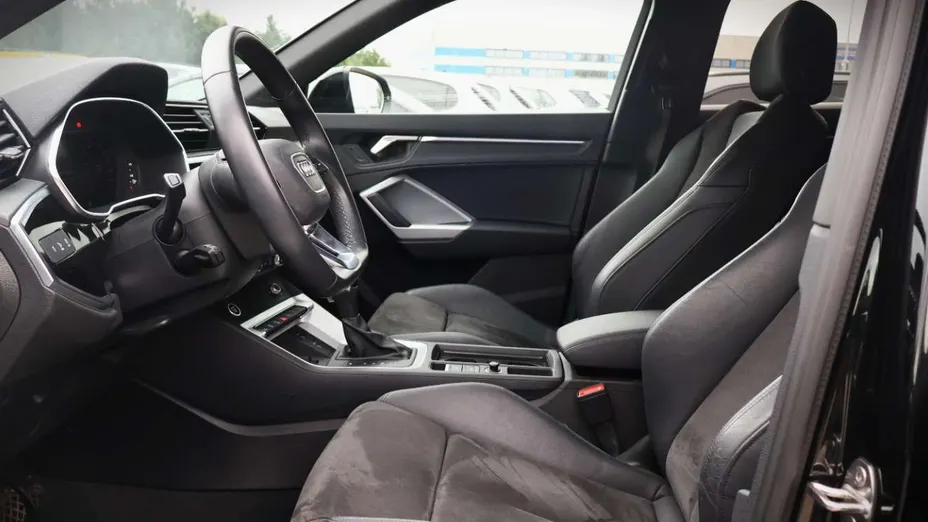 AUDI Q3 Sportback -