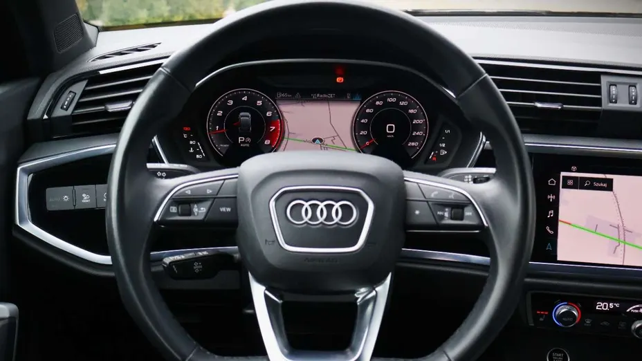 AUDI Q3 Sportback -