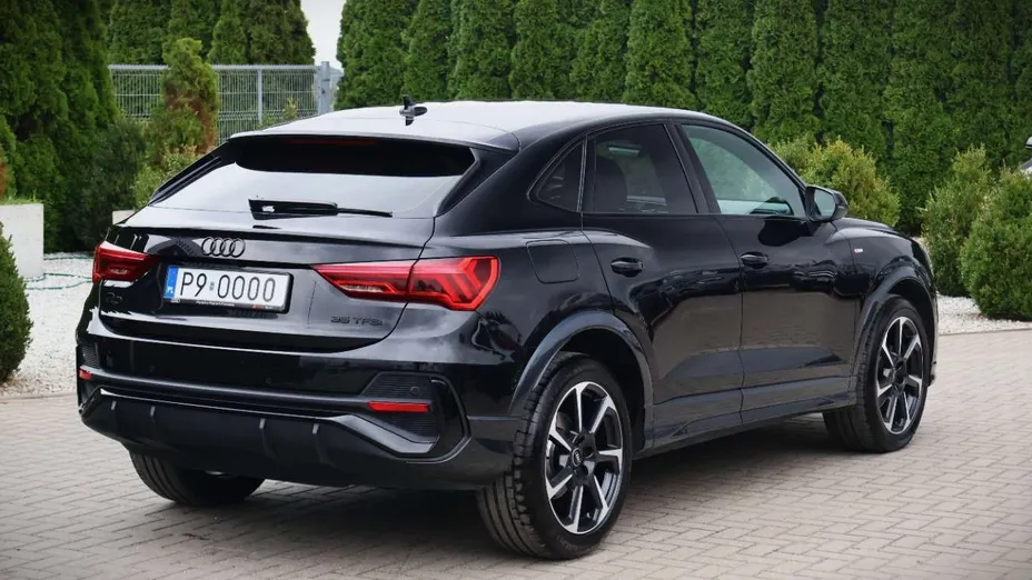 AUDI Q3 Sportback -