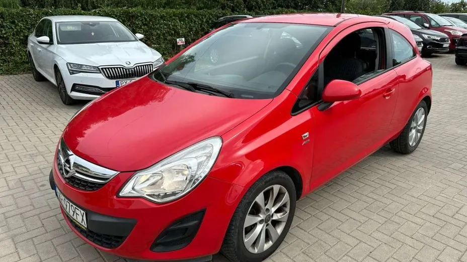 OPEL Corsa -