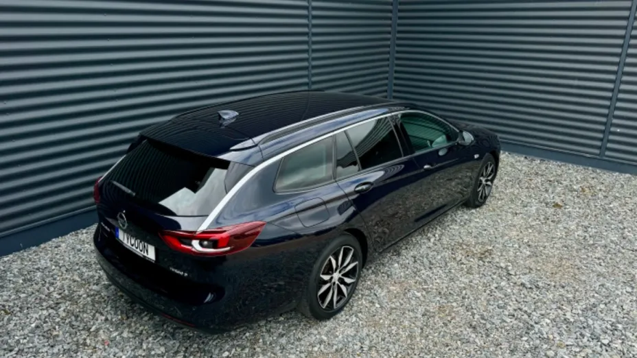 OPEL Insignia -