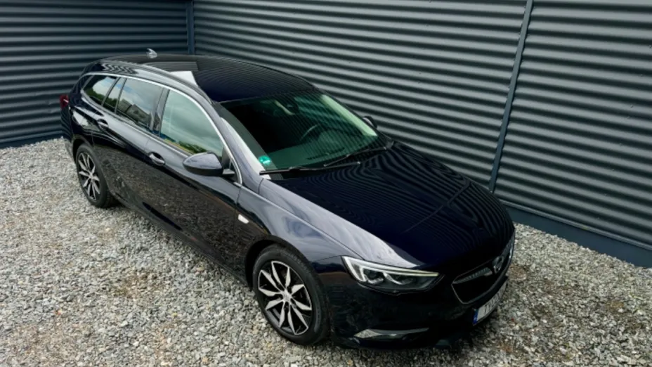OPEL Insignia -
