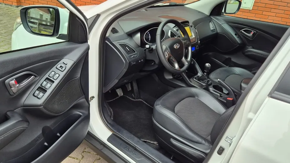 HYUNDAI ix35 -