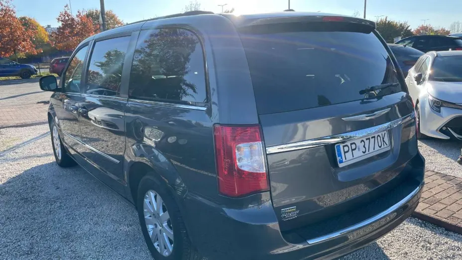 CHRYSLER Town & Country -