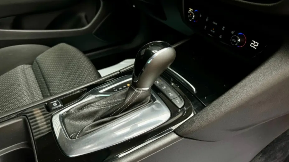 OPEL Insignia -