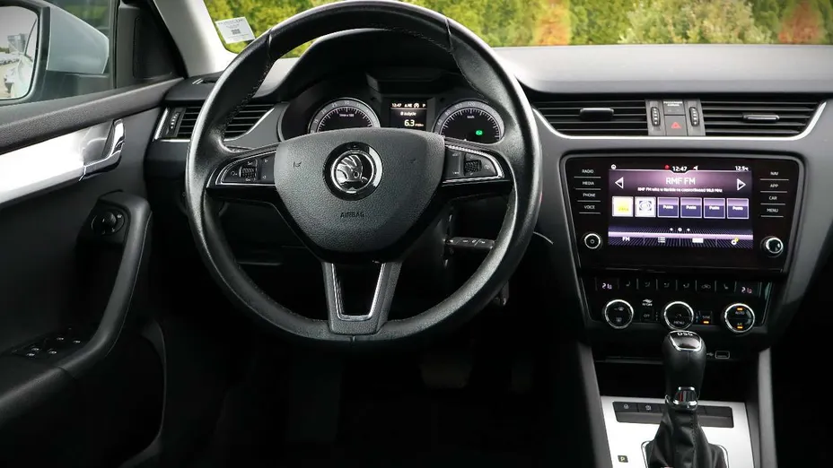 SKODA Octavia -