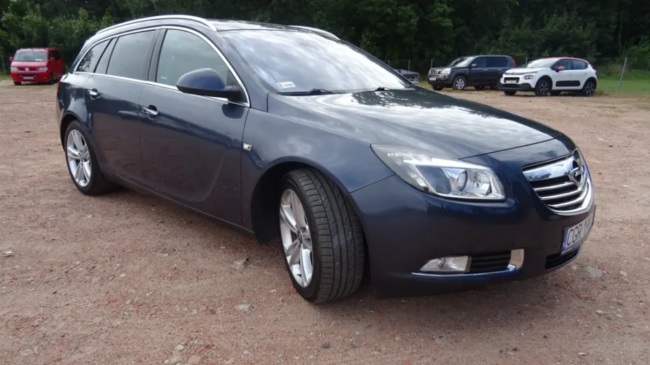 OPEL Insignia -