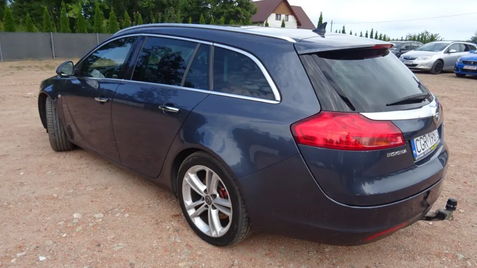 OPEL Insignia -